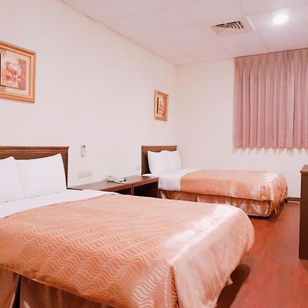 Blue Ocean Hotel Kaohsiung Dış mekan fotoğraf