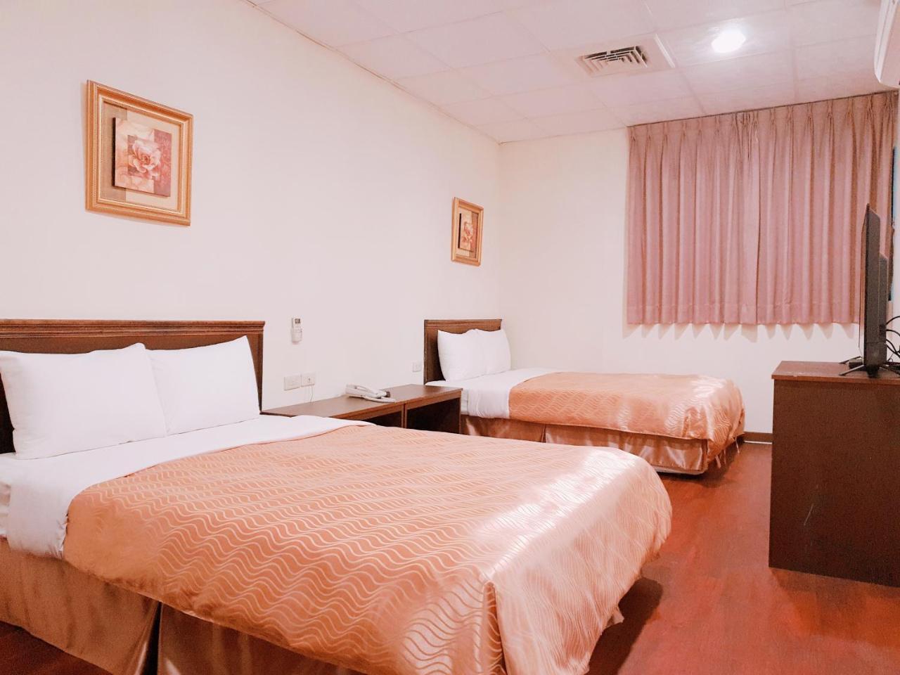 Blue Ocean Hotel Kaohsiung Dış mekan fotoğraf